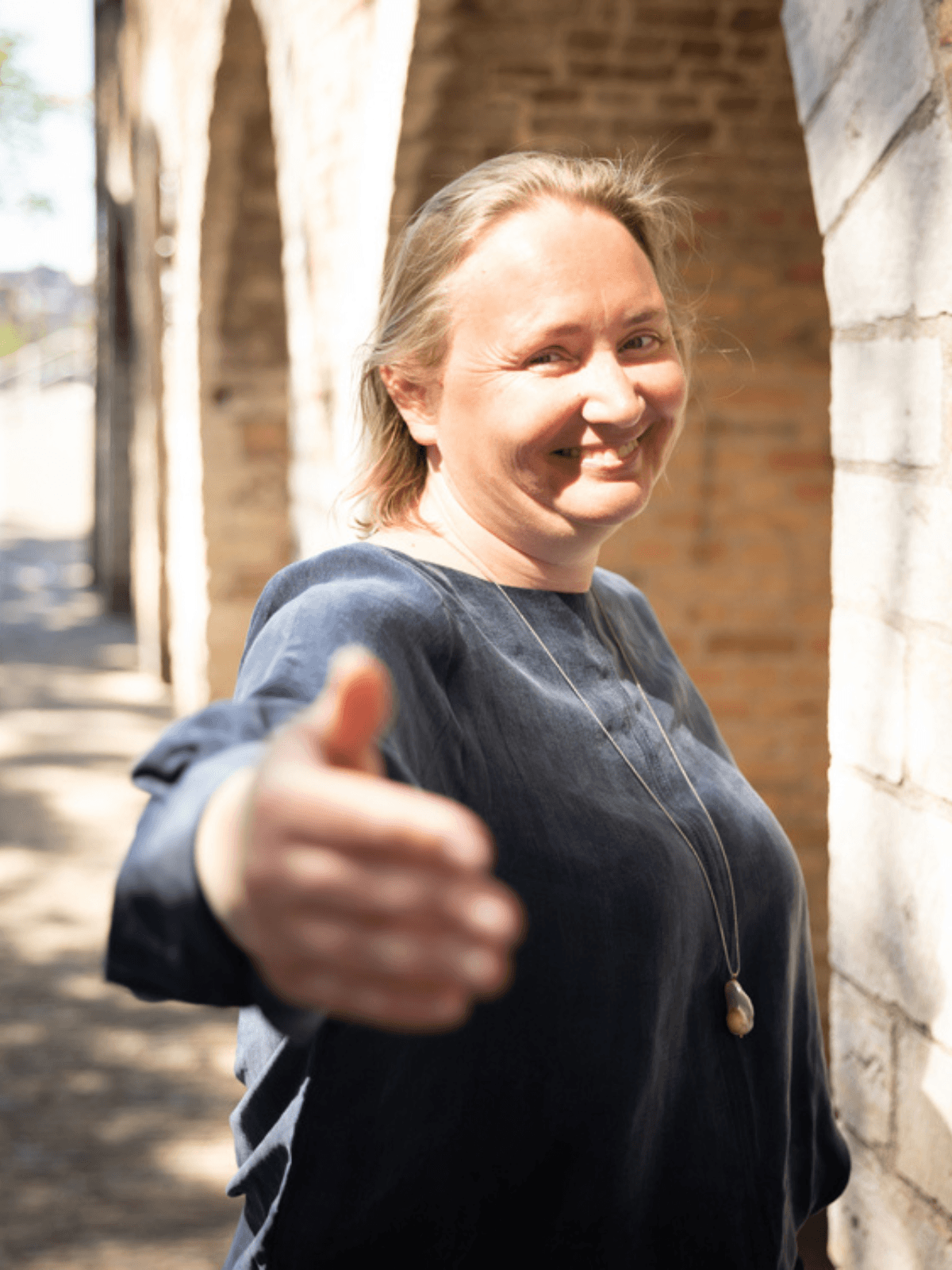 Human Design coach Rinskje nodigt moeders uit voor meer verbinding en begrip in het gezin.
